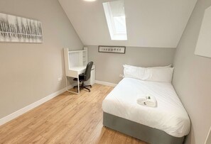 4 Schlafzimmer, WLAN, Bettwäsche