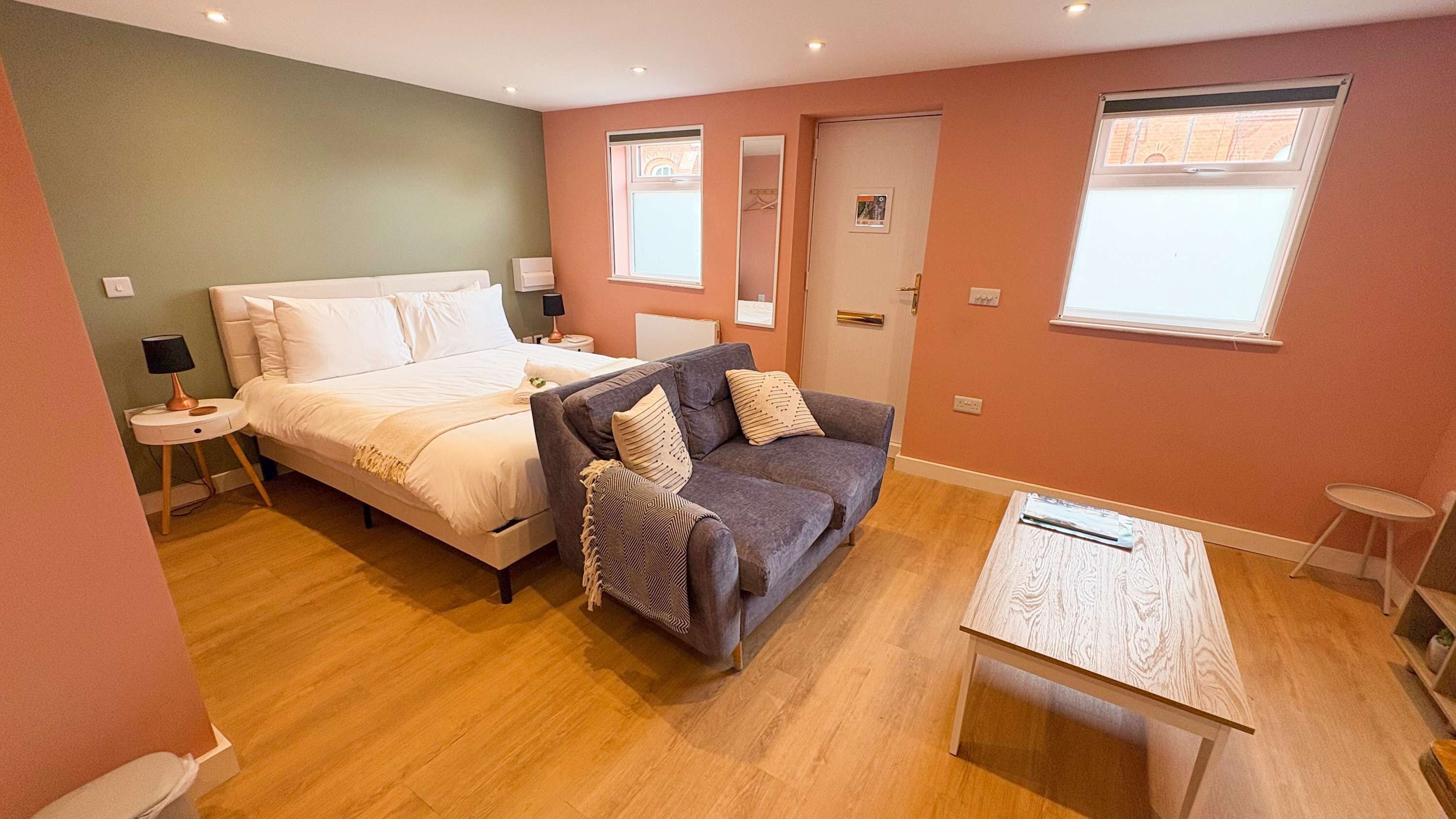 1 chambre, fer et planche à repasser, Wi-Fi, literie fournie