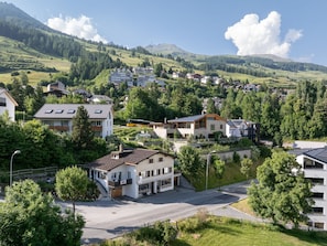 Exterior - Apartment  by Interhome (Scuol)