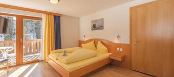 Jil-Marie Wohnung Nr. 3, (Samnaun-Laret). by Interhome
