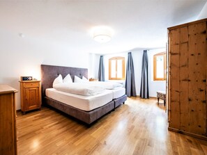 Internet - Hotel Münsterhof, (Müstair). by Interhome (Müstair)