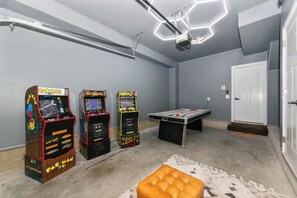 Spielezimmer