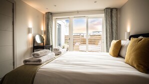 2 chambres, fer et planche à repasser, Wi-Fi, draps fournis