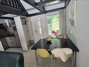 Dining - Bungalowpark Simpelveld - Alpha 63 by Interhome (Simpelveld)