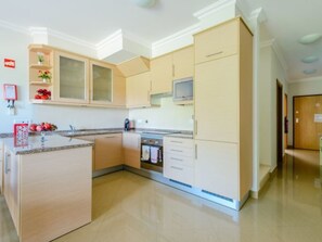 Private kitchen - Casa Maria at Boavista Resort Lagos by Interhome (Lagos)