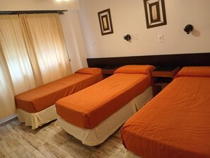 Standard Triple Room - Cadi Palace (Mar del Plata)