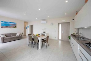 Interior - Coastal Escape , Amalfi (Tovere (San Pietro))