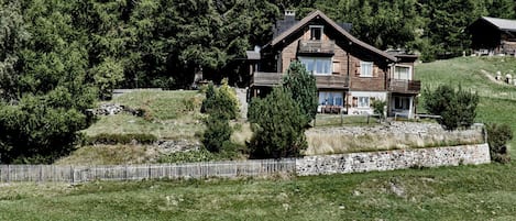 Extérieur