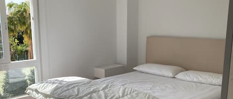 2 chambres, fer et planche Ă repasser, accĂšs Internet, draps fournis