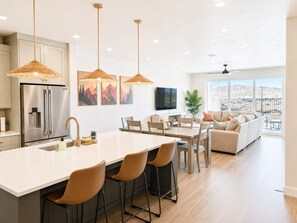 Interior - Coral Canyon Retreat at The Isle |Amenity Front! (Washington)