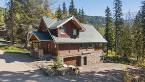 Exterior - Newly Listed Ski-in/Ski-out Cabin with Private Sauna, Hot Tub and Fireplace (Whitefish)