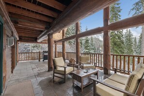 Terrace/patio - Newly Listed Ski-in/Ski-out Cabin with Private Sauna, Hot Tub and Fireplace (Whitefish)