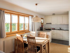 Dining - Muntschi, (Andeer). by Interhome (Andeer)