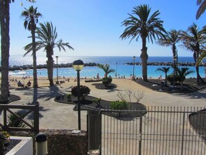 Unclassified image, 4 of 22, button - PLAYA FLAMINGO B by Interhome (Playa Blanca)