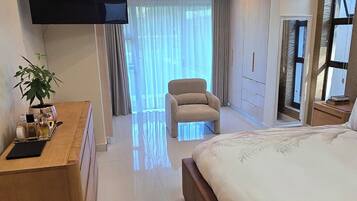 4 chambres, fer et planche Ă repasser, Wi-Fi, draps fournis