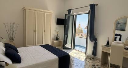 De Vivo Realty - The Colombo Positano
