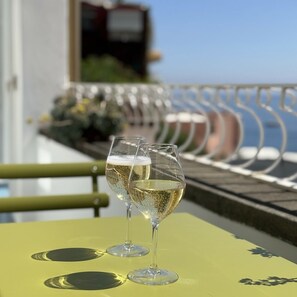 Outdoor dining - De Vivo Realty - The Colombo Positano (Positano)