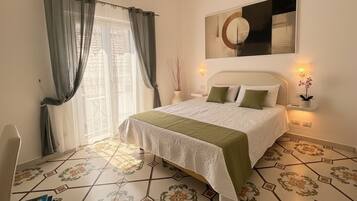 Individually decorated, free WiFi, bed sheets