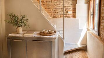 Luxury Apartment, City View | Interior