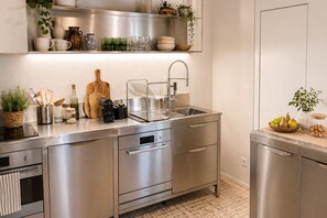 Luxury Apartment, City View | Private kitchen - Cà Livia by Venicescape (Venezia)