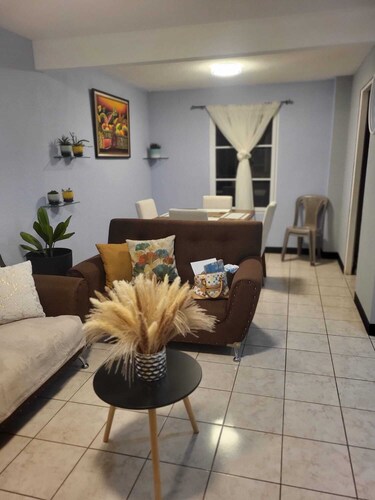 Lovely 3-bedroom townhome in San Jose Pinula perfect for families