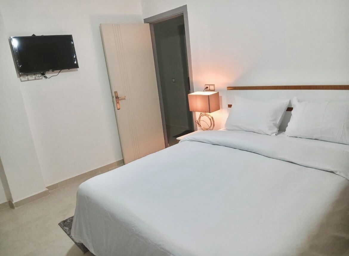 3 bedrooms, iron/ironing board, Internet, bed sheets