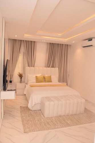 Shore Breeze Homes