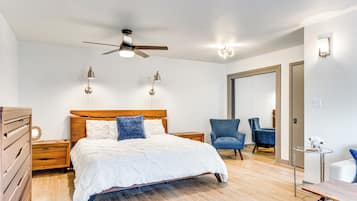 4 habitaciones, tabla de planchar con plancha, wifi y ropa de cama