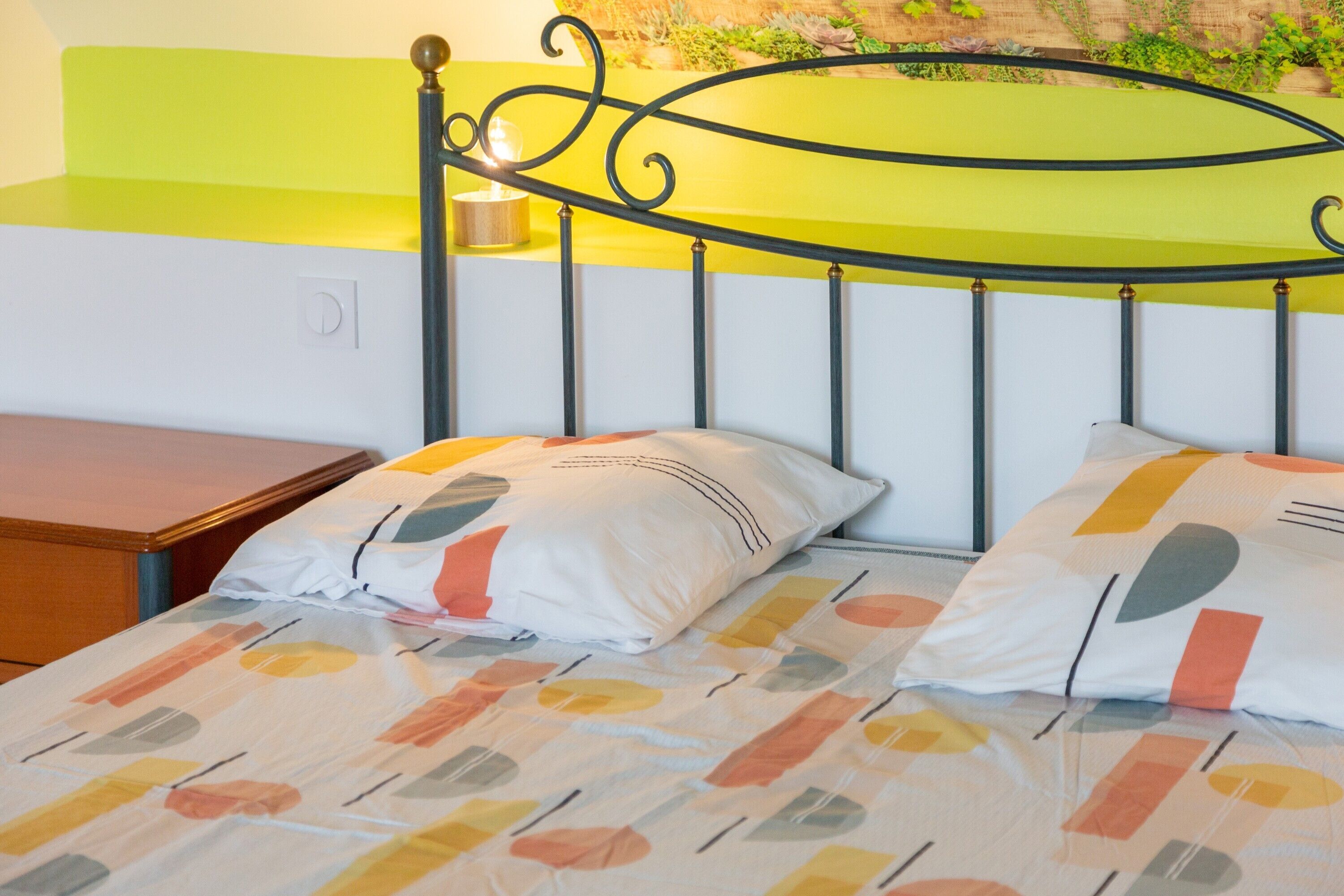 1 quarto, ferros/tábuas de passar roupa, Wi-Fi, roupa de cama