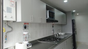 Zimmer, 1 Schlafzimmer | Eigene Küche
