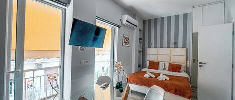 1 habitación, tabla de planchar con plancha, wifi y ropa de cama