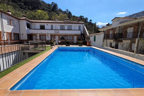 Apartment 'Estrella Del Guadalquivir' with Shared Pool, Wi-Fi and Air Conditioning