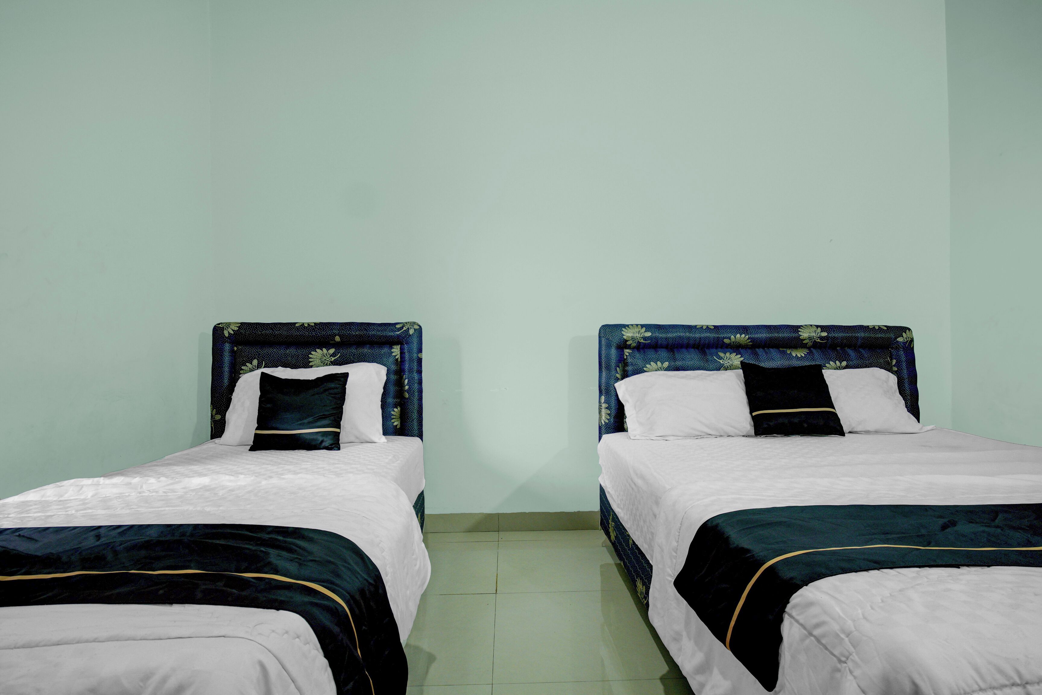 Family Studio | Premium bedding, free WiFi, bed sheets