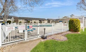 Exterior - Charming 2BR Condo - LAKE VIEW - Osage Beach (Osage Beach)