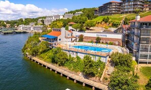 Exterior - Bright 3BR Condo - Lake Views - Community Pool (Lake Ozark)