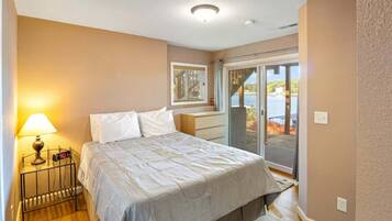3 bedrooms, WiFi, bed sheets