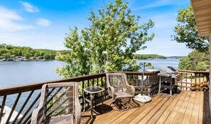 Property grounds - Serene 4BR Lake House - LAKE VIEW - Gravois Mills (Gravois Mills)