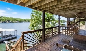 Terrace/patio - Serene 4BR Lake House - LAKE VIEW - Gravois Mills (Gravois Mills)