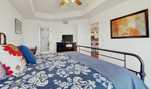 3 bedrooms, WiFi, bed sheets - Bright 3BR Condo - LAKE VIEW - Lake Ozark (Lake Ozark)
