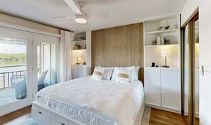 3 bedrooms, iron/ironing board, WiFi, bed sheets - LAKE VIEW Condo - 3BR Sleeps 8 - Osage Beach (Osage Beach)