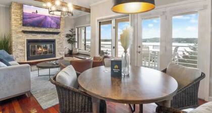 Stylish 2BR Condo - LAKE VIEW - Lake Ozark