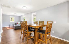 Dining - Secluded 2BR Cabin - Community Dock - Lake Access (Sunrise Beach)