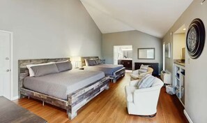 3 habitaciones, cuna de viaje, wifi y ropa de cama 