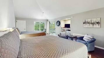 3 bedrooms, travel crib, WiFi, bed sheets