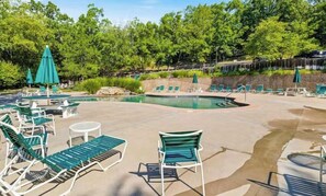 Pool - Serene 3BR House - LAKE VIEW - Margaritaville (Osage Beach)