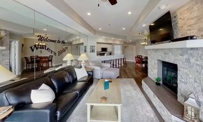 TV - Serene 3BR Condo - Lake Ozark - WATER VIEWS (Lake Ozark)
