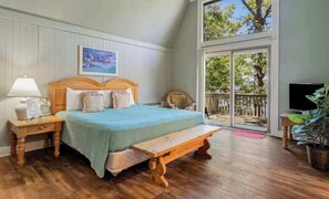 5 bedrooms, travel cot, WiFi, bed sheets - Rustic 5BR Lakefront - Dock & POOL - Osage Beach (Osage Beach)