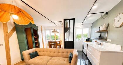 Les Rives Rémoises 2-bedroom apartment, view of park and river, near center 1.2 km