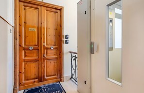Interior - Apartment 'Bilocale - Lavanda e Salvia' with Wi-Fi and Air Conditioning (La Spezia)