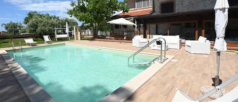 Indoor pool, outdoor pool